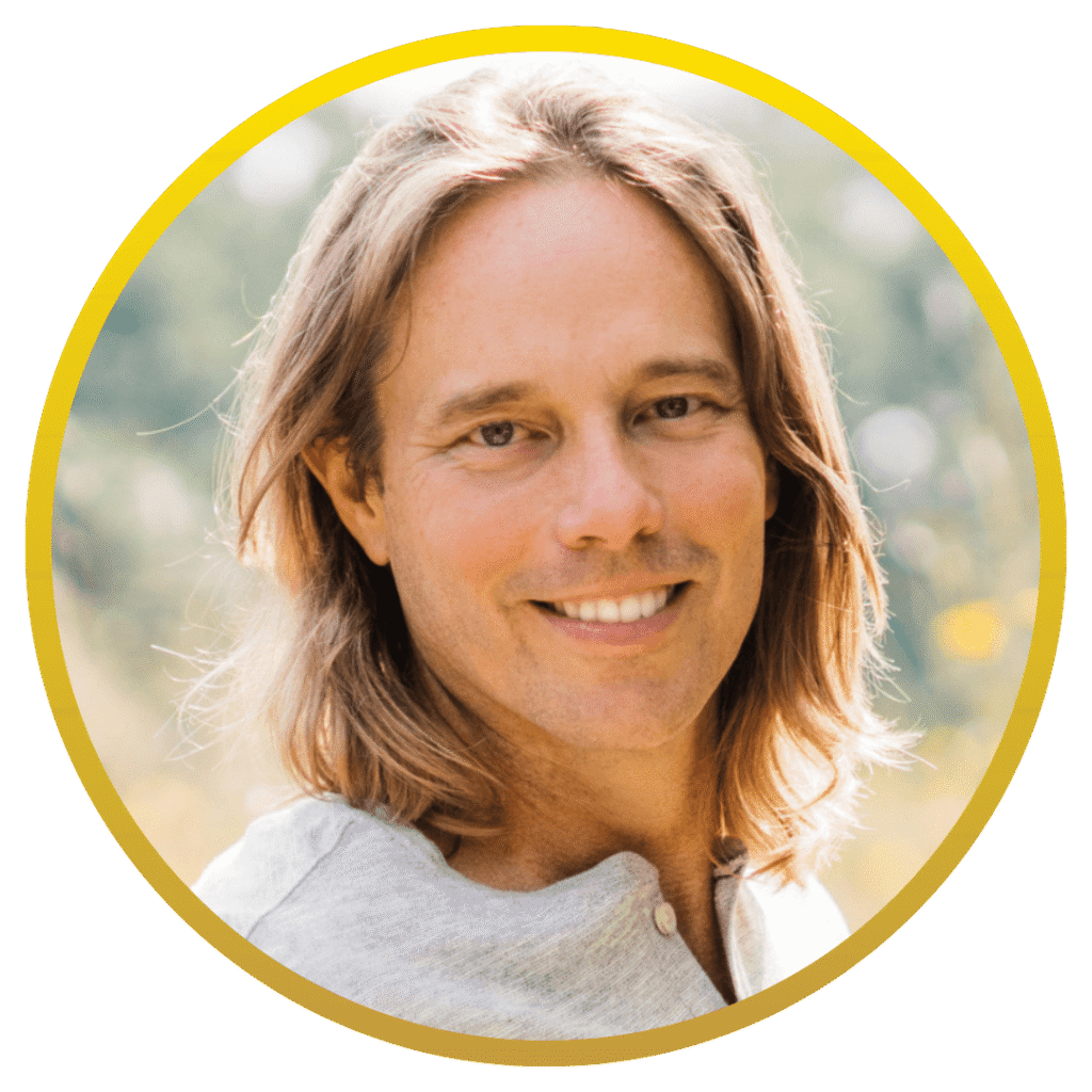 Dr. Group Headshot Medaillon 1